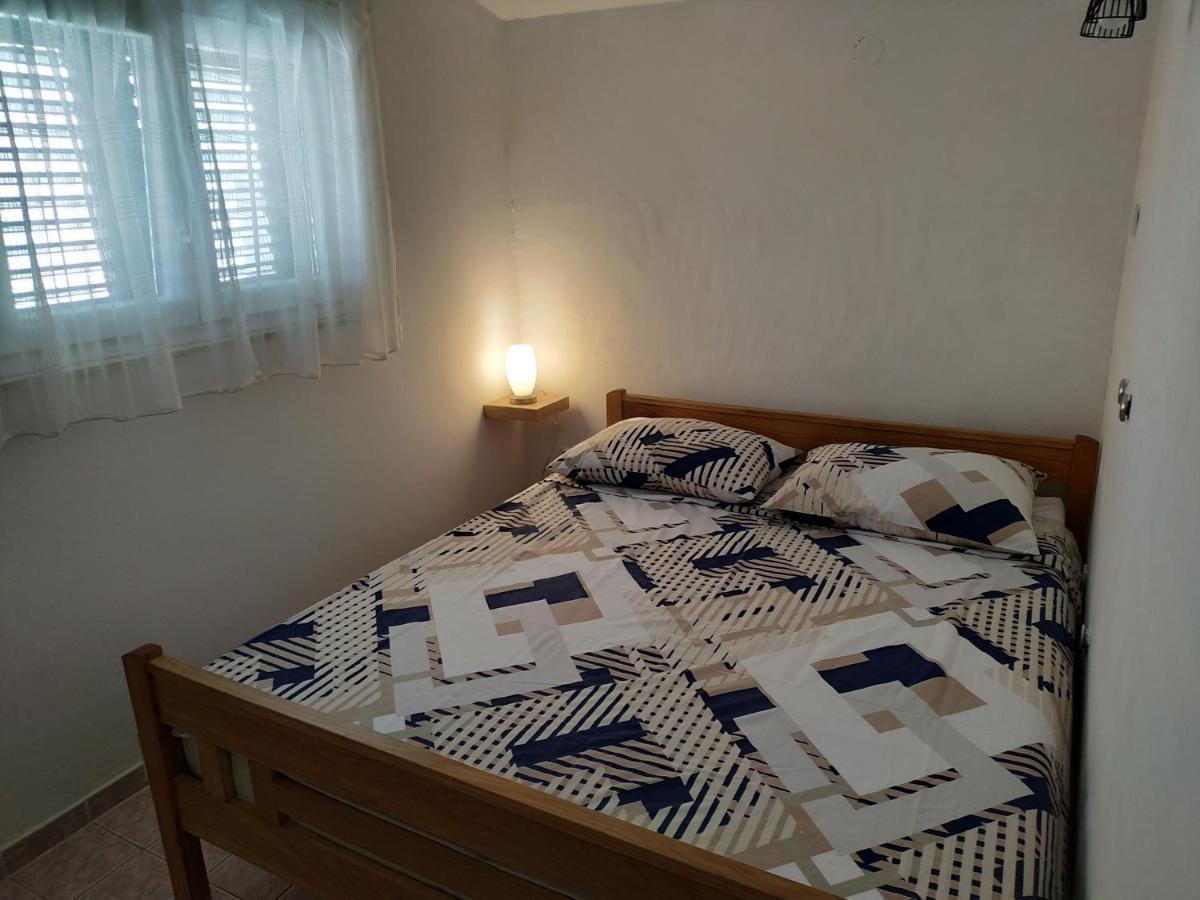 Apartment Marica Spadina Tisno Exterior photo