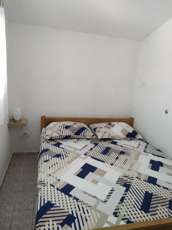 Apartment Marica Spadina Tisno Exterior photo