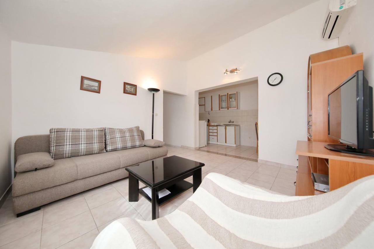 Apartment Marica Spadina Tisno Exterior photo
